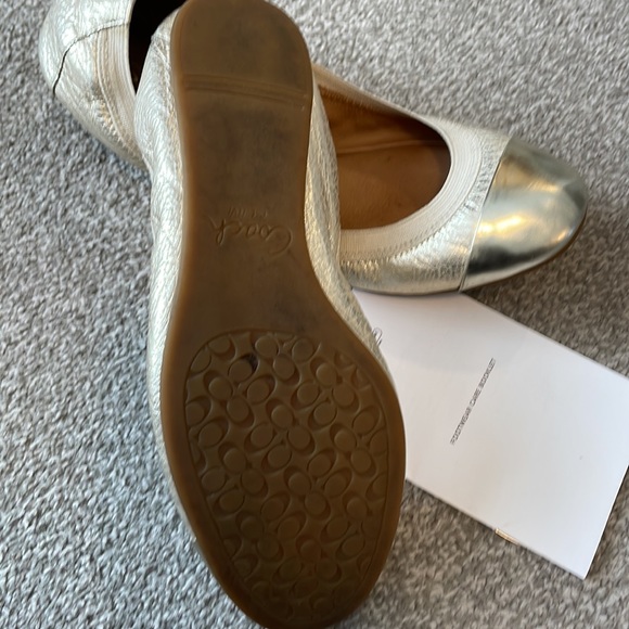 Coach Dalia Gold tone leather Flats size 6 - Picture 6 of 10